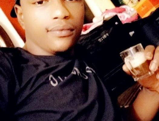 Oumar Watt, pris à partie par des militaires français stationnés à Dakar, Selon sa sœur Alimatou Watt, il est Oumar Watt, pris à partie par des militaires français stationnés à Dakar, Selon sa sœur Alimatou Watt, il est