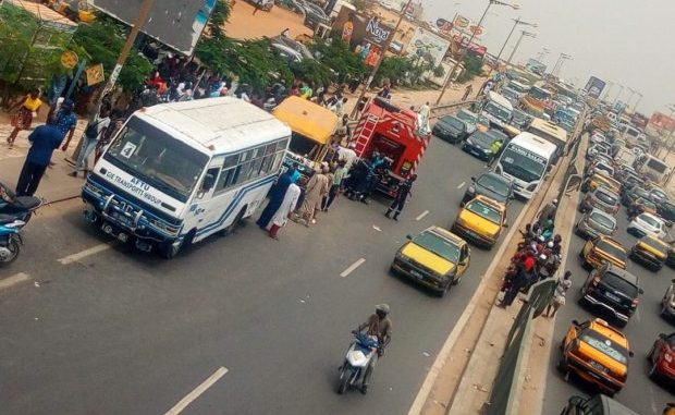 Foire : Un car rapide percute un Tata, plusieurs blessés graves
