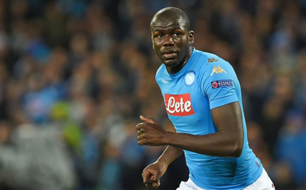 Koulibaly prend du galon au Napoli Koulibaly prend du galon au Napoli
