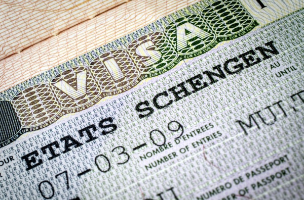 Enquête sur les Visas du Consulat Général de France à Dakar : Toute la vérité sur la transparence des frais et des délais de traitement de dossiers Enquête sur les Visas du Consulat Général de France à Dakar : Toute la vérité sur la transparence des frais et des délais de traitement de dossiers