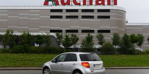 Auchan va mal, les Mulliez reprennent la chaîne en main Auchan va mal, les Mulliez reprennent la chaîne en main