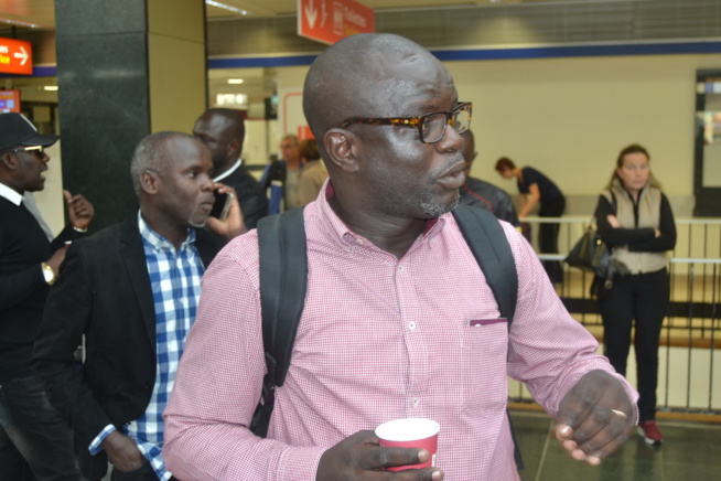A 24 H du Bercy, Pape Diouf et ses invités attérient à ORLY SUD.