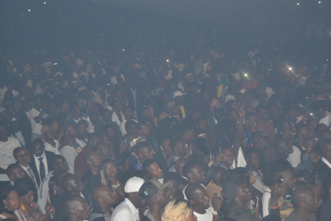 Les images du concert de Bercy avec Pape Diouf à Accor Hotel Aréna Paris Bercy le 13 octobre 2018. A vous de juger si il a réussit le pari de la mobilisation?