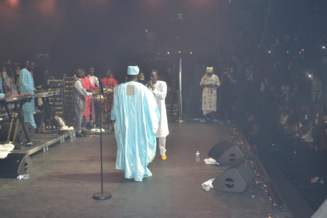 Les images du concert de Bercy avec Pape Diouf à Accor Hotel Aréna Paris Bercy le 13 octobre 2018. A vous de juger si il a réussit le pari de la mobilisation?