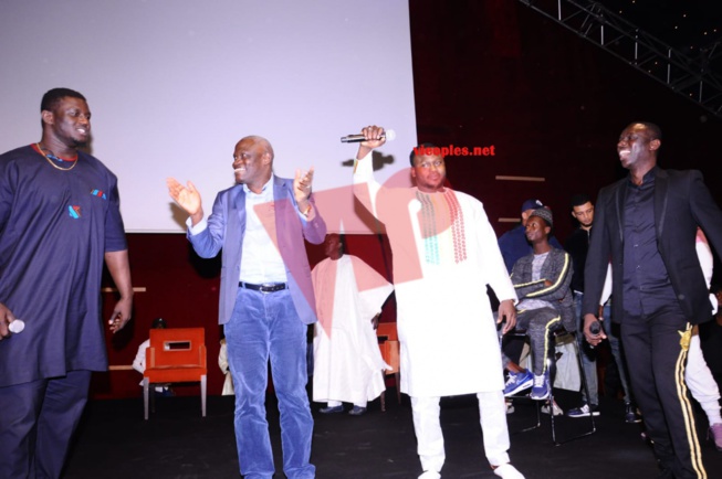 Les images du Face to Face Balla Gaye 2 Modou Lo au Dock Haussman de Paris. Les images du Face to Face Balla Gaye 2 Modou Lo au Dock Haussman de Paris.