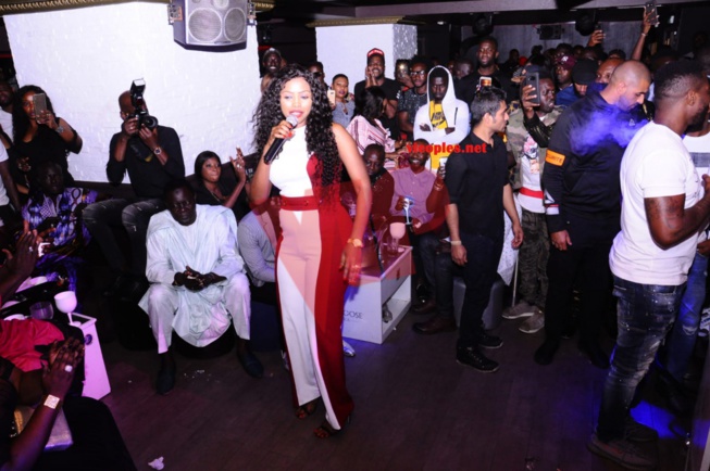 RAKHASS BERCY: Pape Diouf remercie ses fans au Vendome avec les artistes Mbathio, Salam, Secka etc...