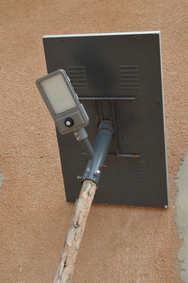 Eclairage deTouba: L’association "Touba Ca kanam et ADMEC" signent une convention de 5 000 lampadaires Eclairage deTouba: L’association "Touba Ca kanam et ADMEC" signent une convention de 5 000 lampadaires