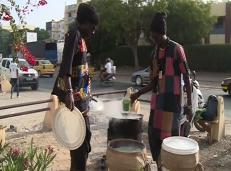 Abus de confiance : Le propriétaire de la marque de Café Touba « Lansar », condamné à 3 mois de prison et à… Abus de confiance : Le propriétaire de la marque de Café Touba « Lansar », condamné à 3 mois de prison et à…