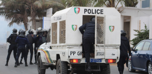Ngor : Deux Turcs arrêtés avec près de 50 millions de francs Cfa en faux billets Ngor : Deux Turcs arrêtés avec près de 50 millions de francs Cfa en faux billets