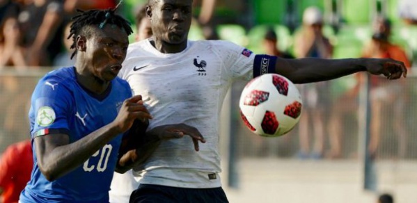 Malang Sarr ne ferme pas la porte au Sénégal Malang Sarr ne ferme pas la porte au Sénégal