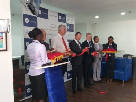 Recueil des demandes de visas Schengen: les nouveaux locaux de VFS inaugurés par le Consul général de France, M. Olivier Serot-Almeras Recueil des demandes de visas Schengen: les nouveaux locaux de VFS inaugurés par le Consul général de France, M. Olivier Serot-Almeras