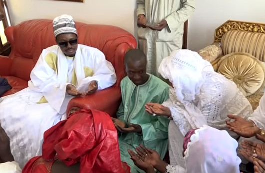 Domicile de Serigne Bass à Guédé : Aissatou MB Coulibaly, épouse du… Domicile de Serigne Bass à Guédé : Aissatou MB Coulibaly, épouse du…