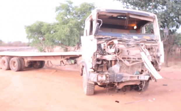 Les images de l’accident qui a fait 4 morts à Thiès Les images de l’accident qui a fait 4 morts à Thiès