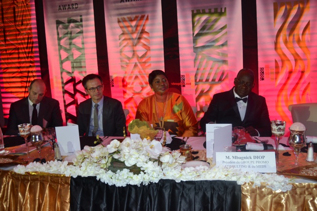 521 IMAGES: 2 eme Editions des African Leadership Awards, le Président Mbagnick Diop du MEDS vient de réussir le pari de l'organisation au Meridien Etoile de Paris.