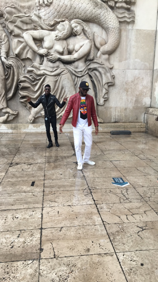 EXCLUSIF: L'artiste El Hadj Keita en pleine tournage de sa nouvelle vidéo à Paris. En images.