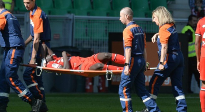 La cheville d’Ismaïla Sarr inquiète La cheville d’Ismaïla Sarr inquiète
