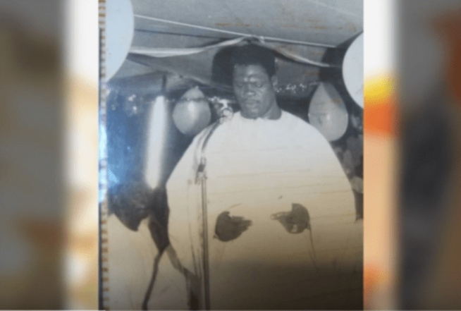 AUDIO : Mohamed Moukabarou chante un des khassaid de El Adji Medoune Thiam Rassoulilahi Taha(poème sur le Prophète PSL) AUDIO : Mohamed Moukabarou chante un des khassaid de El Adji Medoune Thiam Rassoulilahi Taha(poème sur le Prophète PSL)