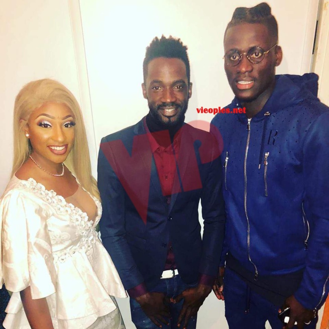 L'international Sénégalais de Nantes, Kara Mbodj tout heureux avec sa douce moitié Fatou Mbaye. L'international Sénégalais de Nantes, Kara Mbodj tout heureux avec sa douce moitié Fatou Mbaye.