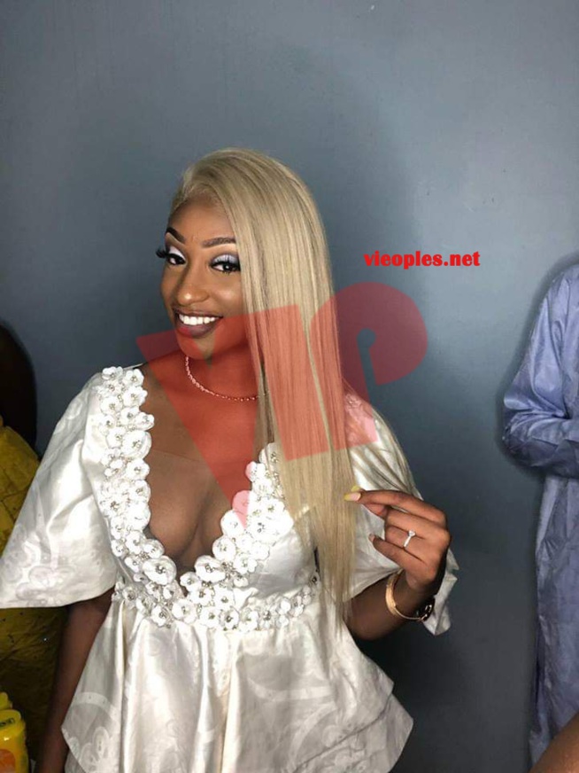 L'international Sénégalais de Nantes, Kara Mbodj tout heureux avec sa douce moitié Fatou Mbaye. L'international Sénégalais de Nantes, Kara Mbodj tout heureux avec sa douce moitié Fatou Mbaye.