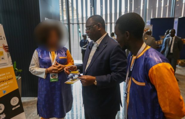 De retour d’une rencontre avec Macky Sall, Aïssatou meurt après un accident sur le péage De retour d’une rencontre avec Macky Sall, Aïssatou meurt après un accident sur le péage