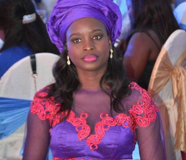 Thérèse Faye chante Macky Sall: « Affaire bi Yowla ! Dou kénène ! Yaw rekk la !! » Thérèse Faye chante Macky Sall: « Affaire bi Yowla ! Dou kénène ! Yaw rekk la !! »