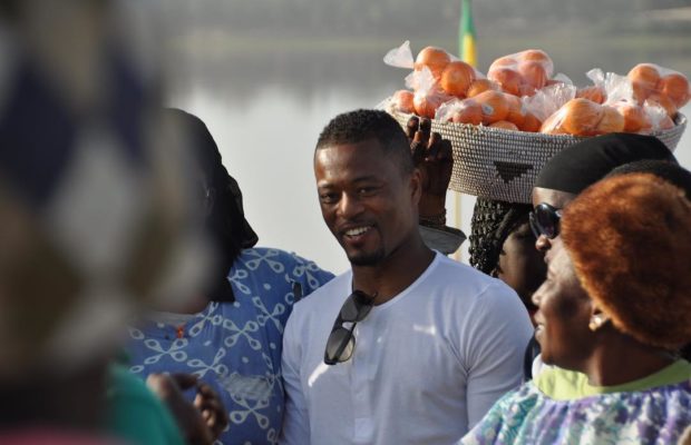 Evra : « Maman tu m’as menti quand tu m’as dit que je suis né au Sénégal » Evra : « Maman tu m’as menti quand tu m’as dit que je suis né au Sénégal »