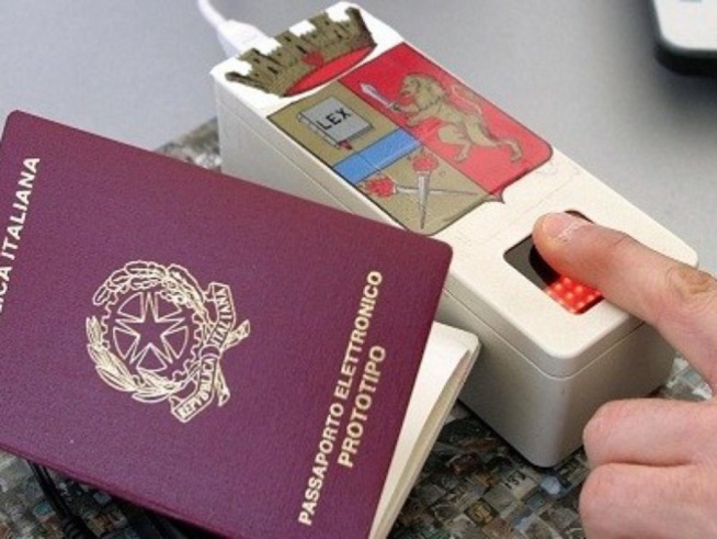 Un Marocain arrêté à l’Aibd avec des passeports volés en Italie Un Marocain arrêté à l’Aibd avec des passeports volés en Italie