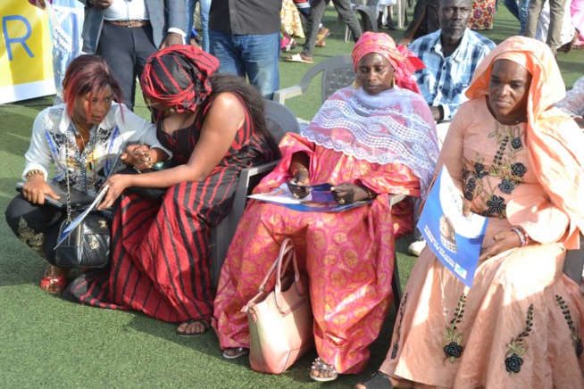 En direct du stade Amadou Barry Investiture du candidat de "GUEUM SA BOOP" Bougane Gueye au présidentielle de 2019.