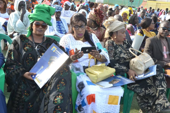En direct du stade Amadou Barry Investiture du candidat de "GUEUM SA BOOP" Bougane Gueye au présidentielle de 2019.