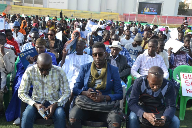 En direct du stade Amadou Barry Investiture du candidat de "GUEUM SA BOOP" Bougane Gueye au présidentielle de 2019.