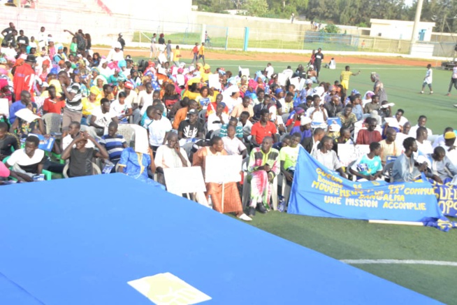 En direct du stade Amadou Barry Investiture du candidat de "GUEUM SA BOOP" Bougane Gueye au présidentielle de 2019.