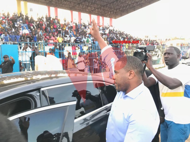 PARI DE LA MOBILISATION RÉUSSI:Les images de l'investiture du candidat de "GUEUM SA BOOP" Bougane Guéye au stade Amadou Barry. PARI DE LA MOBILISATION RÉUSSI:Les images de l'investiture du candidat de "GUEUM SA BOOP" Bougane Guéye au stade Amadou Barry.