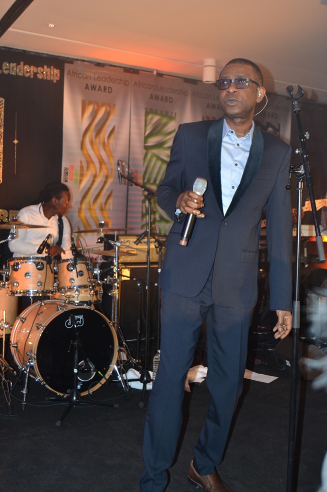 Hommage à Habib Faye-Le clip de Youssou Ndour Hommage à Habib Faye-Le clip de Youssou Ndour