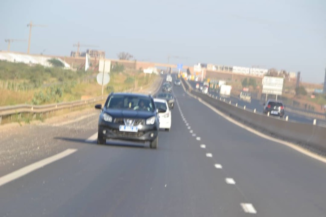 MODE MUSIK: Arrivés de l'artiste Ivoirienne Josey avec son manager à l'AIBD puis direction chez Adja Ombelico. MODE MUSIK: Arrivés de l'artiste Ivoirienne Josey avec son manager à l'AIBD puis direction chez Adja Ombelico.