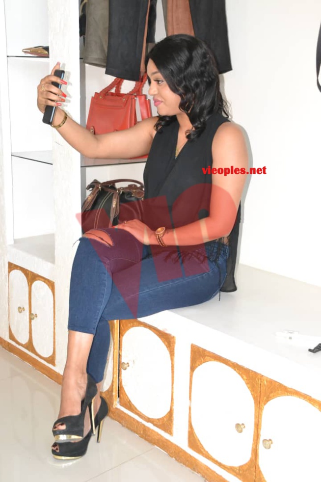 L'actrice de la série "MBETEL", Léna Gueye chez Adja Ombélico pour les préparatifs de la nuit de la MODE&MUSIK CE SAMEDI AU RADISSON