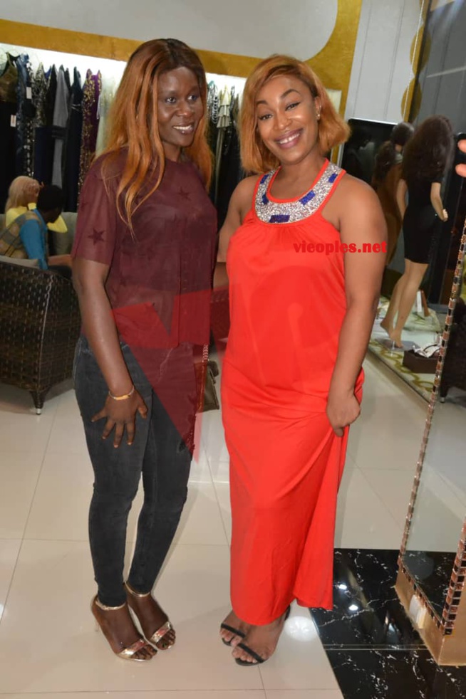 IMAGES: Quand les célébrités se donnent rendez-vous chez Adja OMBELICO  à la rencontre de l'artiste Ivoirienne Josey.