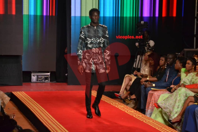 MODE & MUSIQUE: Admirez le défilé de la collection de MATA STYLE au Radisson. MODE & MUSIQUE: Admirez le défilé de la collection de MATA STYLE au Radisson.