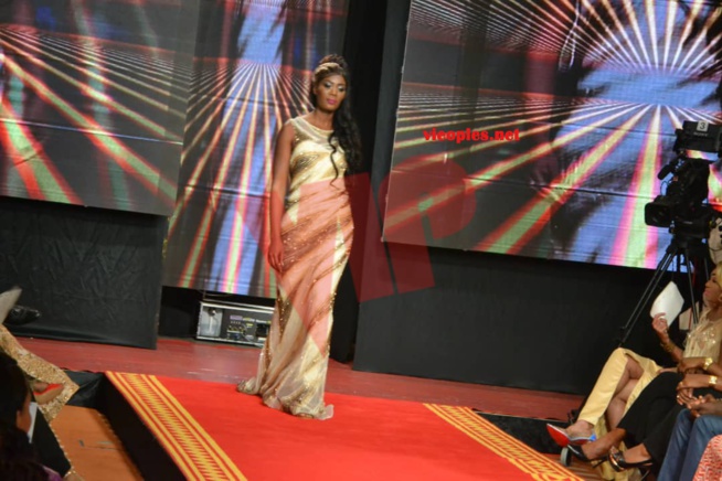 MODE & MUSIQUE: Admirez le défilé de la collection de MATA STYLE au Radisson. MODE & MUSIQUE: Admirez le défilé de la collection de MATA STYLE au Radisson.