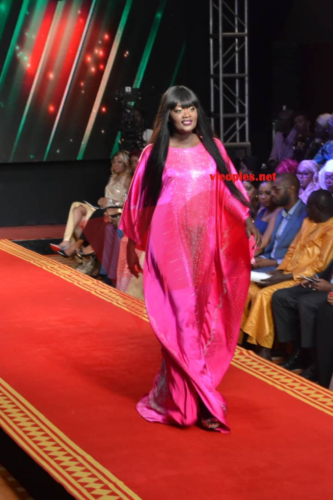 MODE & MUSIQUE: Admirez le défilé de la collection de MATA STYLE au Radisson. MODE & MUSIQUE: Admirez le défilé de la collection de MATA STYLE au Radisson.