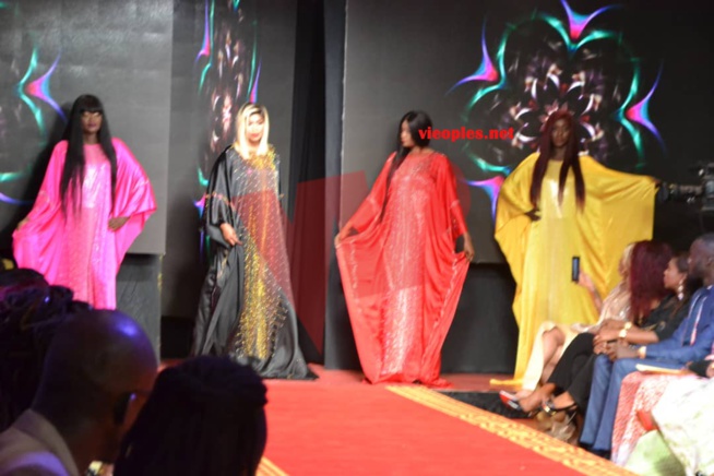 MODE & MUSIQUE: Admirez le défilé de la collection de MATA STYLE au Radisson. MODE & MUSIQUE: Admirez le défilé de la collection de MATA STYLE au Radisson.