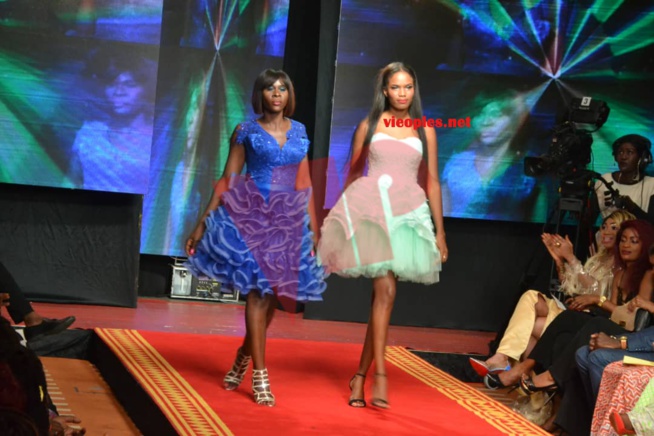 MODE & MUSIQUE: Admirez le défilé de la collection de MATA STYLE au Radisson. MODE & MUSIQUE: Admirez le défilé de la collection de MATA STYLE au Radisson.