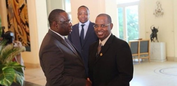 Médias:"Macky Sall va aider le groupe Walfadjri" Médias:"Macky Sall va aider le groupe Walfadjri"