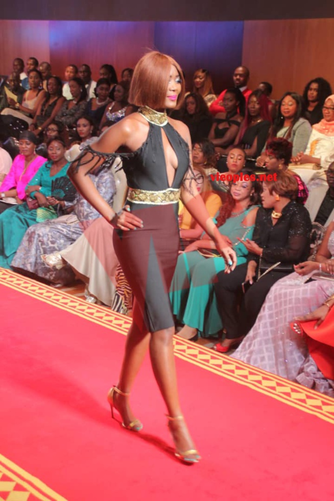 Admirez la nouvelle collection de Adja Ombelico pour les fins d'années et vos mariages. Admirez la nouvelle collection de Adja Ombelico pour les fins d'années et vos mariages.