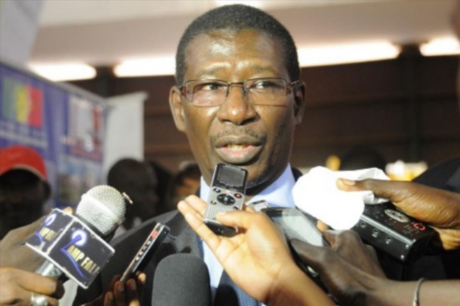 Couverture maladie universelle: Mary Teuw Niane enrôle 10.000 élèves Couverture maladie universelle: Mary Teuw Niane enrôle 10.000 élèves