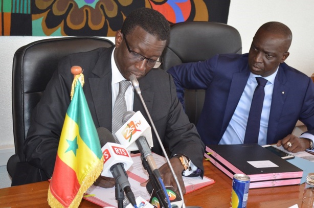 Multiplication des plongeons financiers à coups de milliards: Un véritable pêcheur de fonds nommé Amadou Bâ ! Multiplication des plongeons financiers à coups de milliards: Un véritable pêcheur de fonds nommé Amadou Bâ !