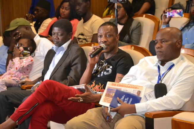 Coumba Gawlo Seck : « Politikou Sénégal, tek deal, saganté, woute xaaliss rek* »
