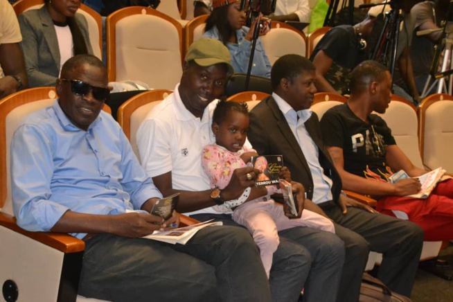 Coumba Gawlo Seck : « Politikou Sénégal, tek deal, saganté, woute xaaliss rek* »