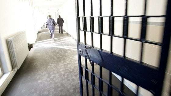 Drame- Un Sénégalais retrouvé pendu dans sa cellule en Italie Drame- Un Sénégalais retrouvé pendu dans sa cellule en Italie