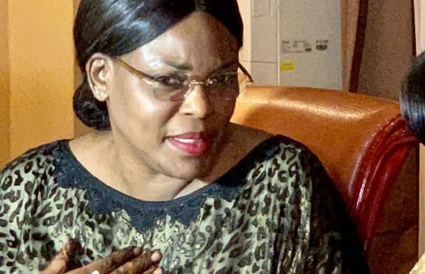 Les 55 millions de Marième Faye Sall sèment la zizanie entre les hémodialysés Les 55 millions de Marième Faye Sall sèment la zizanie entre les hémodialysés
