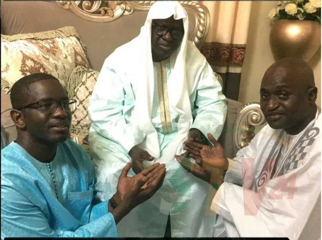 PRÉSIDENTIELLE : LE PORTE PAROLE DU KHALIF GÉNÉRAL DES LAYENNES BÉNIT LE P.R.E.T AVEC LE PRÉSIDENT MACKY SALL PRÉSIDENTIELLE : LE PORTE PAROLE DU KHALIF GÉNÉRAL DES LAYENNES BÉNIT LE P.R.E.T AVEC LE PRÉSIDENT MACKY SALL